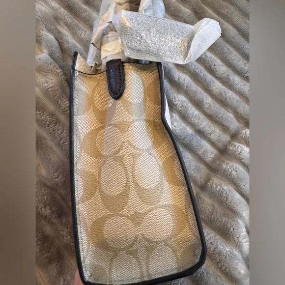 NWT - Coach Light Khaki Multi Crossbody Bag - Picture 2 of 3